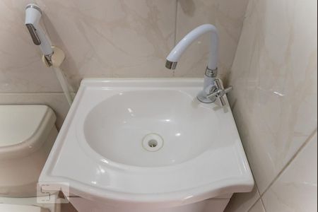 Casa de condomínio para alugar com 70m², 2 quartos e sem vagaBanheiro Social