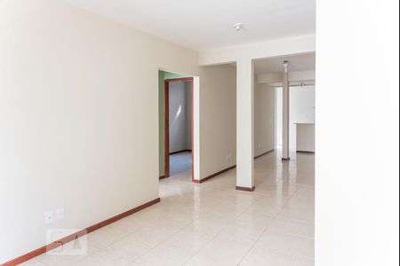 Sala de casa de condomínio para alugar com 2 quartos, 70m² em São Cristóvão, Rio de Janeiro