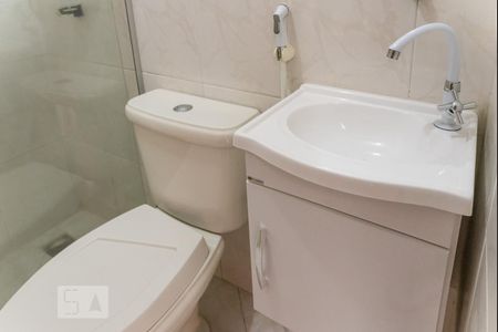 Casa de condomínio para alugar com 70m², 2 quartos e sem vagaBanheiro Social