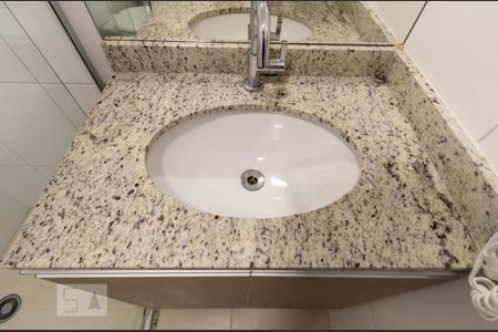 Studio para alugar com 20m², 1 quarto e sem vaga Studio para alugar com 20m², 1 quarto e sem vagaBanheiro