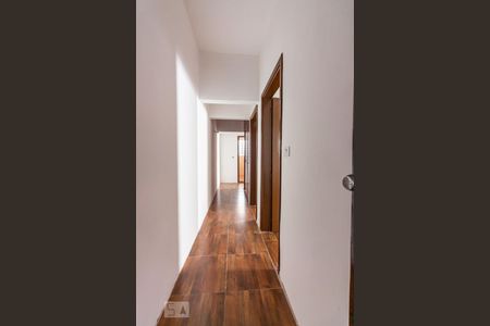 Casa para alugar com 125m², 3 quartos e 3 vagasCorredor