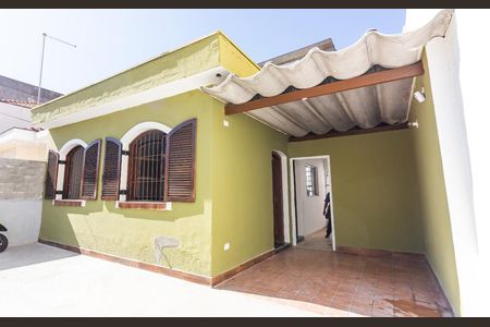 Casa para alugar com 125m², 3 quartos e 3 vagasFachada