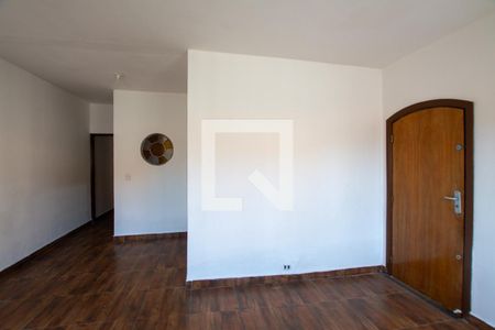 SALA de casa para alugar com 3 quartos, 125m² em Ferreira, São Paulo