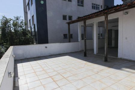 Apartamento à venda com 220m², 4 quartos e 1 vagaTerraço