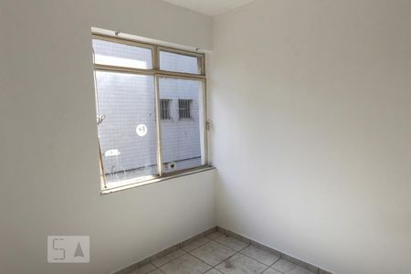 Apartamento à venda com 220m², 4 quartos e 1 vagaQuarto 2