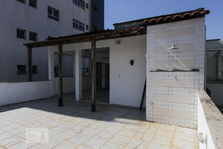 Apartamento à venda com 220m², 4 quartos e 1 vagaTerraço