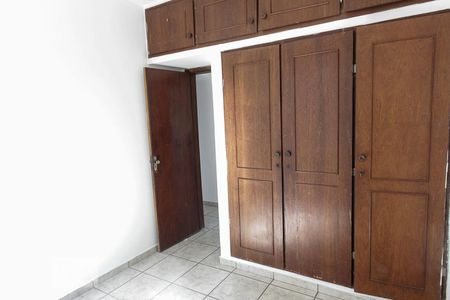 Apartamento à venda com 220m², 4 quartos e 1 vagaQuarto 2