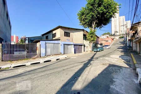 Casa à venda com 300m², 3 quartos e 6 vagas Casa à venda com 300m², 3 quartos e 6 vagasFachada