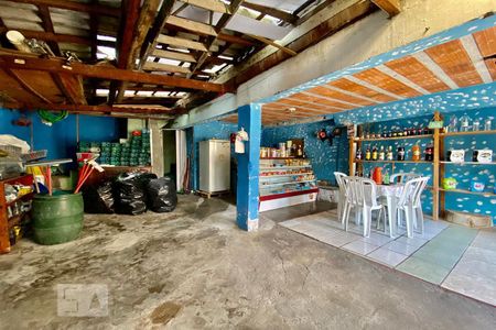 Casa à venda com 300m², 3 quartos e 6 vagas Casa à venda com 300m², 3 quartos e 6 vagasSalão