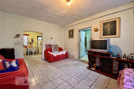 Casa à venda com 300m², 3 quartos e 6 vagas Casa à venda com 300m², 3 quartos e 6 vagasQuarto 2