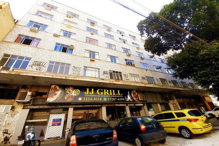 Apartamento à venda com 70m², 2 quartos e sem vagaFachada