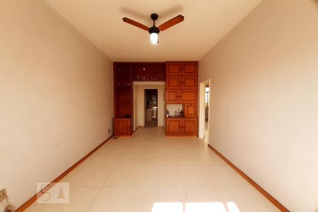 Sala de apartamento para alugar com 2 quartos, 70m² em Riachuelo, Rio de Janeiro