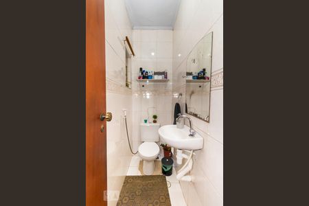 Casa à venda com 96m², 2 quartos e 1 vagaLavabo