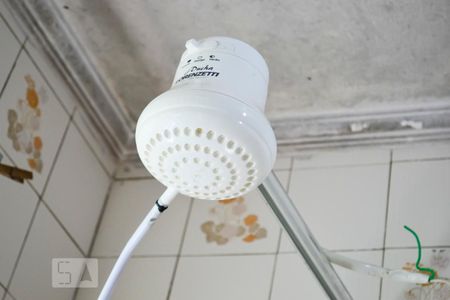 Casa à venda com 100m², 3 quartos e 3 vagasChuveiro