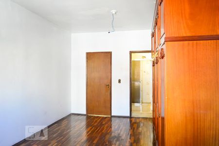 Casa à venda com 100m², 3 quartos e 3 vagasQuarto 1  Entrada