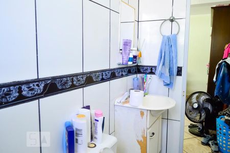 Casa à venda com 100m², 3 quartos e 3 vagasBanheiro lavatório