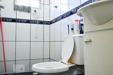 Casa à venda com 100m², 3 quartos e 3 vagasBanheiro  Gabinete