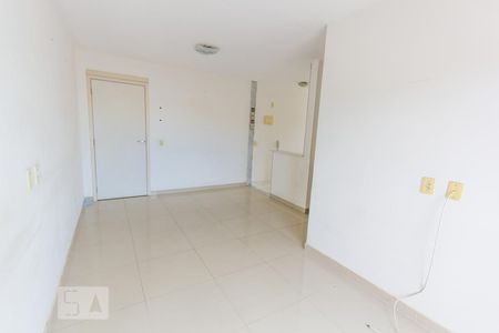 Sala de apartamento para alugar com 2 quartos, 52m² em Taquara, Rio de Janeiro