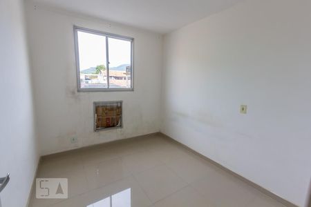 Quarto 1 de apartamento para alugar com 2 quartos, 52m² em Taquara, Rio de Janeiro