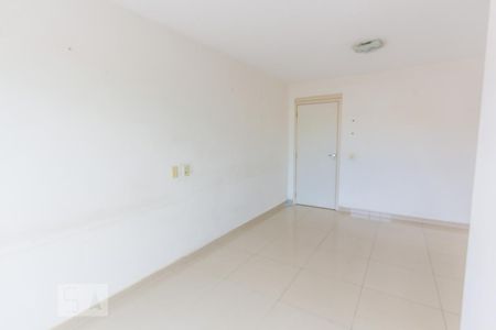 Sala de apartamento para alugar com 2 quartos, 52m² em Taquara, Rio de Janeiro
