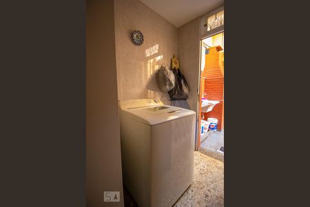 Casa à venda com 333m², 4 quartos e 5 vagasÁrea de Serviço