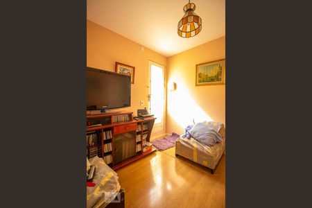 Casa à venda com 333m², 4 quartos e 5 vagasQuarto 2