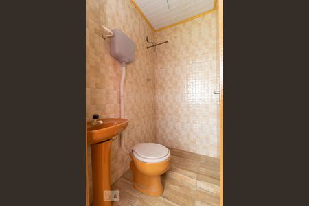 Banheiro de casa à venda com 1 quarto, 30m² em Camaquã, Porto Alegre
