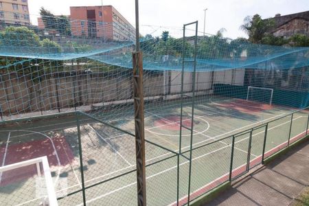 Apartamento à venda com 76m², 3 quartos e 2 vagas Apartamento à venda com 76m², 3 quartos e 2 vagasÁrea comum - Quadra Esportiva