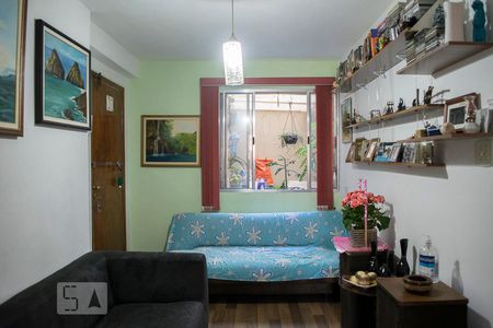 SALA de apartamento à venda com 3 quartos, 75m² em Vila Paulicéia, São Paulo