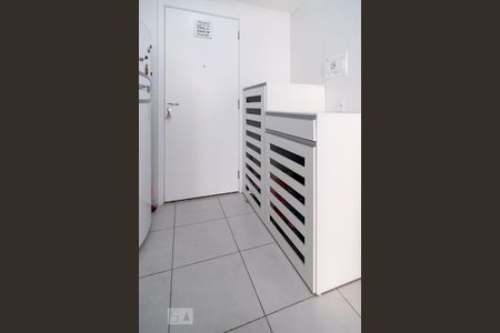 Sala / Cozinha / Área de Serviço de apartamento à venda com 1 quarto, 27m² em Jardim Prudência, São Paulo