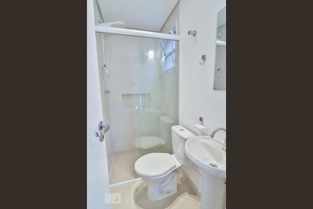 Banheiro de kitnet/studio para alugar com 1 quarto, 12m² em Campos Elíseos, São Paulo