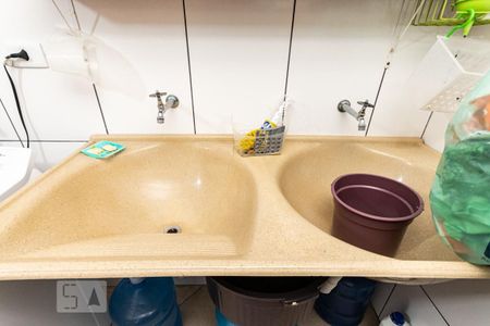 Casa à venda com 125m², 4 quartos e 2 vagasÁrea de serviço