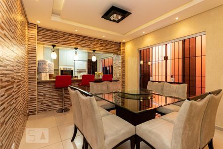 Casa à venda com 125m², 4 quartos e 2 vagasCopa