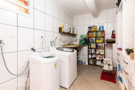 Casa à venda com 125m², 4 quartos e 2 vagasÁrea de serviço