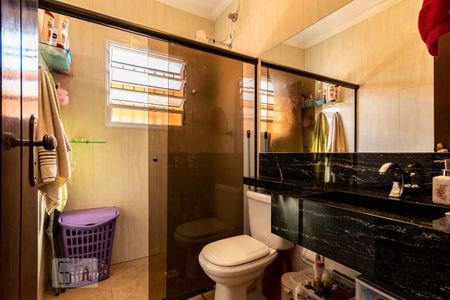 Casa à venda com 125m², 4 quartos e 2 vagasBanheiro 