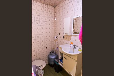 Casa à venda com 327m², 5 quartos e 1 vaga Casa à venda com 327m², 5 quartos e 1 vagaBanheiro - Casa dos Fundos