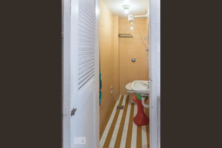 Apartamento para alugar com 140m², 3 quartos e 2 vagas Apartamento para alugar com 140m², 3 quartos e 2 vagasBanheiro de Serviço