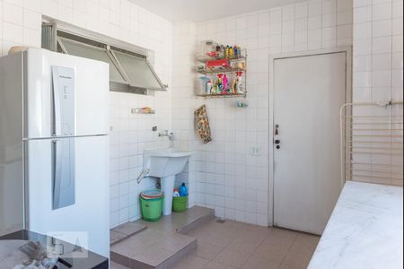 Apartamento para alugar com 140m², 3 quartos e 2 vagas Apartamento para alugar com 140m², 3 quartos e 2 vagasÁrea de Serviço