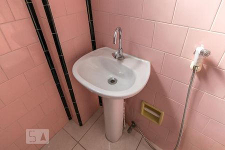 Apartamento à venda com 78m², 2 quartos e 1 vaga Apartamento à venda com 78m², 2 quartos e 1 vagaBanheiro