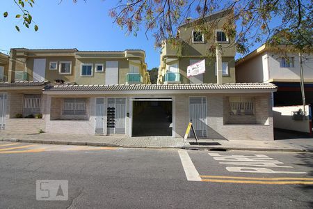 Casa à venda com 120m², 2 quartos e 1 vagaFachada