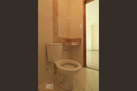 Casa à venda com 120m², 2 quartos e 1 vagaBanheiro da Suíte 1