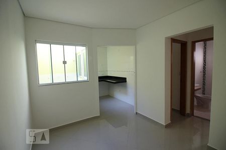 Sala  de casa de condomínio à venda com 2 quartos, 80m² em Vila Principe de Gales, Santo André
