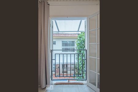 Casa à venda com 220m², 3 quartos e 2 vagas Casa à venda com 220m², 3 quartos e 2 vagasJanela da Suite do Anexo