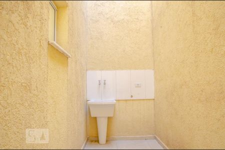 Casa à venda com 105m², 2 quartos e 2 vagasÁrea de Serviço