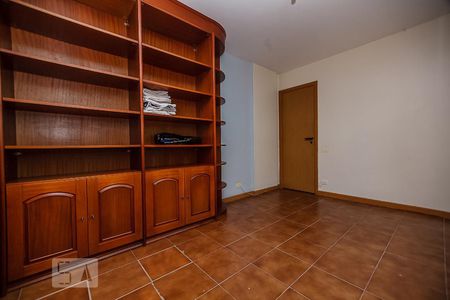 Quarto de apartamento para alugar com 1 quarto, 55m² em Boa Viagem, Niterói