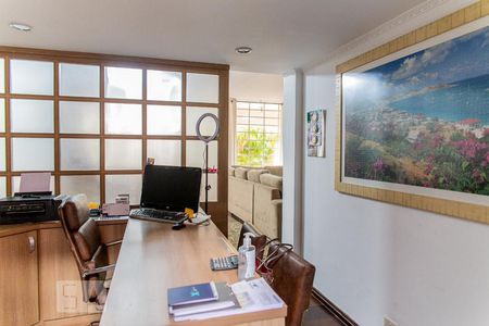 Casa à venda com 500m², 5 quartos e 11 vagasEscritório