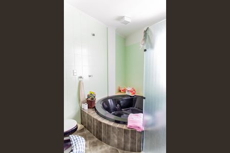 Casa à venda com 500m², 5 quartos e 11 vagasBanheiro da Suíte 1