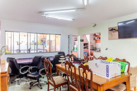 Casa à venda com 500m², 5 quartos e 11 vagasSalão 1