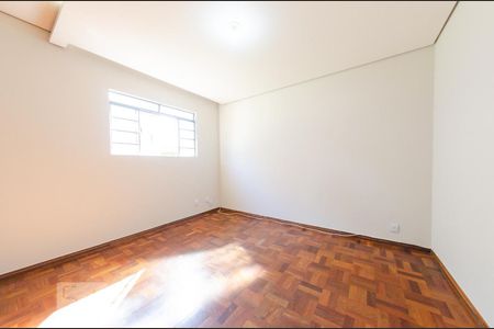 Quarto 2 de apartamento para alugar com 2 quartos, 68m² em Calafate, Belo Horizonte