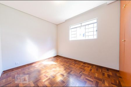 Quarto 1 de apartamento para alugar com 2 quartos, 68m² em Calafate, Belo Horizonte